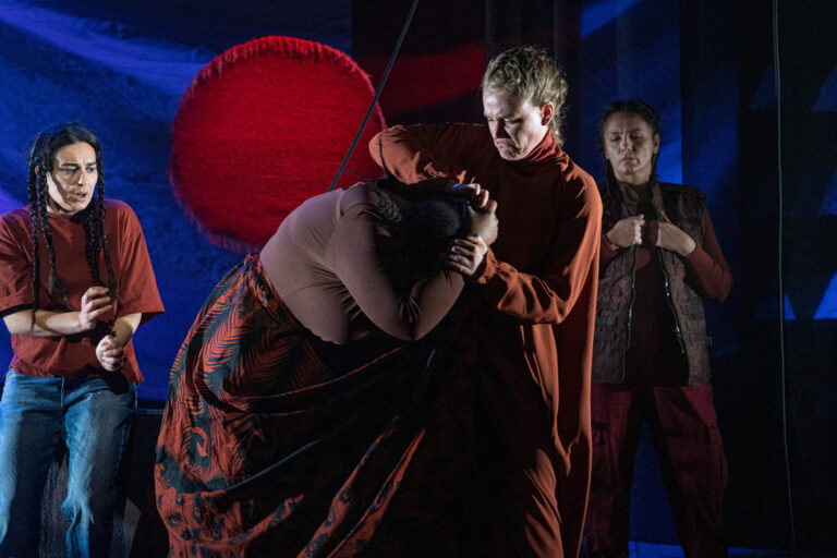 Scene photo by Ben van Duin