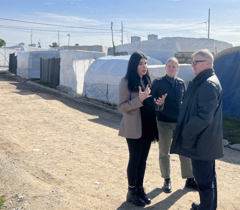 British MP & Activists at Khanke IDP camp