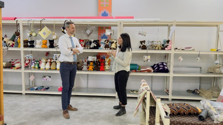 FYF's Country Director, Hewan Omer, with The Netherlands Consul General, Jaco Beerends.