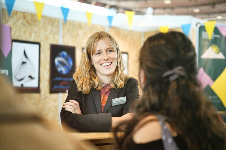 Yezidi Women’s Voices Highlighted at Fair Handeln Messe in Stuttgart  - ©SEZ/Fotonoid