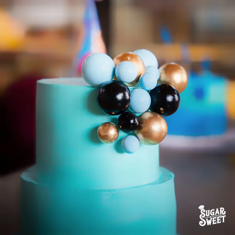Instagram post from sugarissweetbakery. This post is in position 1.