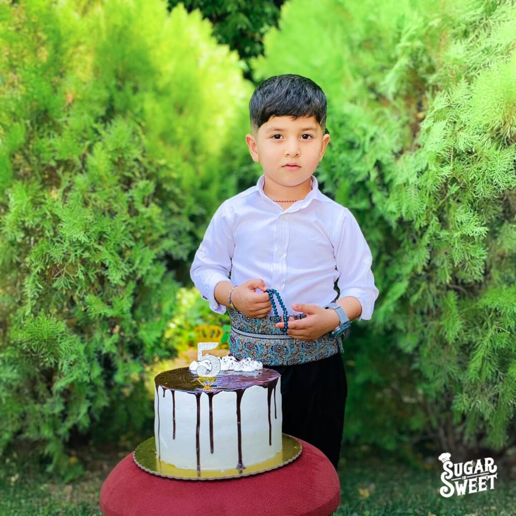 Instagram post from sugarissweetbakery. This post is in position 0.